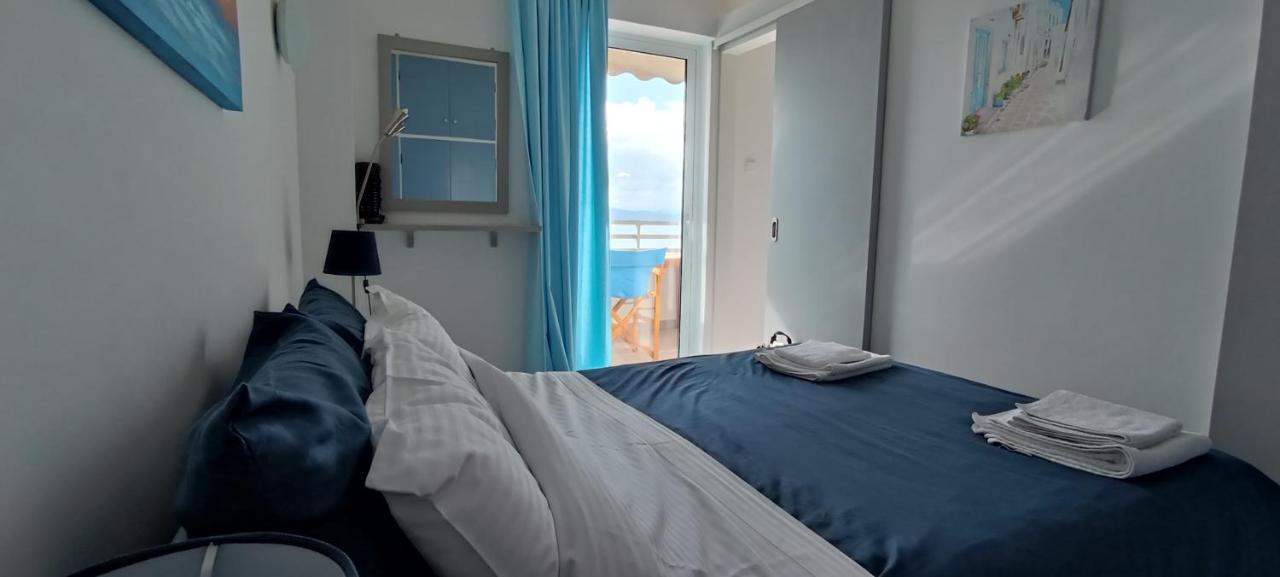 לוטראקי Atlas-Unlimited Sea View Apartment מראה חיצוני תמונה